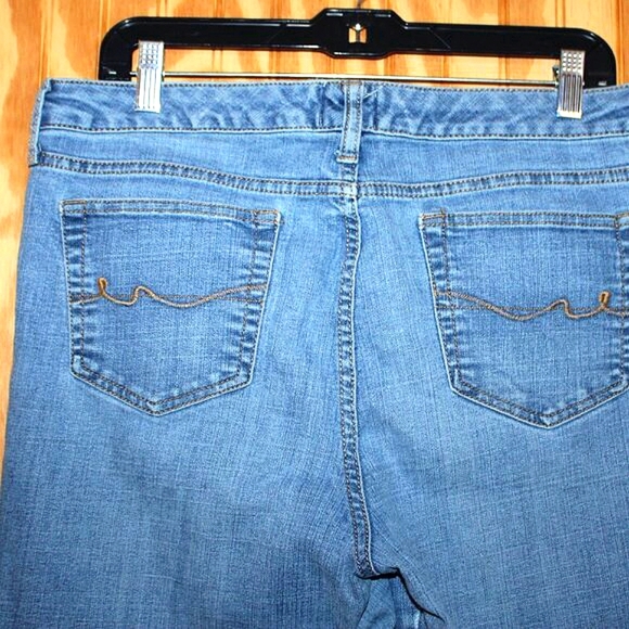 St. John's Bay Straight Leg Jeans - Size 14S - Picture 3 of 11